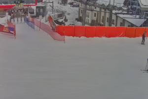 Kamera: Jaworzyna Krynicka Widok ze stacji dolnej kolei gondolowej (648 m n.p.m.) Krynica Jaworzyna Krynicka Widok ze stacji dolnej kolei gondolowej (648 m n.p.m.)