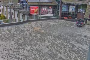 Kamera: Jaworzyna Krynicka Widok ze stacji dolnej kolei gondolowej (648 m n.p.m.) Krynica Jaworzyna Krynicka Widok ze stacji dolnej kolei gondolowej (648 m n.p.m.)