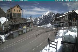 Przełecz Stelvio Passo Stelvio Widok na przełęcz Stelvio 2760 m