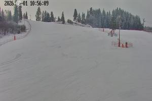 Niedzica Polana Sosny widok na stok narciarski