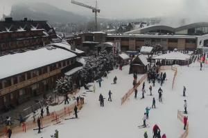 Kamera: Kotelnica Białczańska Dolna stacja, stok Białka Tatrzańska Kotelnica Białczańska Dolna stacja, stok