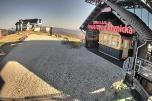 Kamera: Jaworzyna Krynicka Widok na trasę dla dzieci na szczycie (1100 m n.p.m.) Krynica Jaworzyna Krynicka Widok na trasę dla dzieci na szczycie (1100 m n.p.m.)