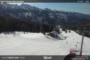 Kamera: Val di Fiemme - Cavalese - Predazzo - Obereggen SkiAreaAlpeLusia - Castelir Slope Val di Fiemme Val di Fiemme - Cavalese - Predazzo - Obereggen SkiAreaAlpeLusia - Castelir Slope