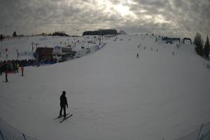 Tylicz Master Ski Widok naa dolną stację krzesełka