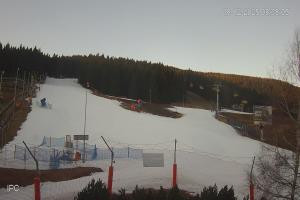 Kamera: Czarna Góra Dolny odcinek nartostrady "B", wyciąg BIBA Stronie Śląskie Czarna Góra Dolny odcinek nartostrady "B", wyciąg BIBA