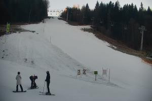 Kamera: Czarny Groń Górna stacja Rzyki Czarny Groń Górna stacja