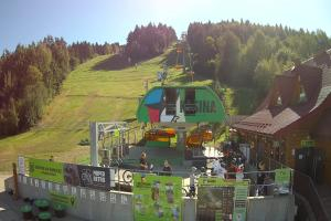 Kasina Wielka Kasina ski Dolna stacja kolejki krzesełkowej