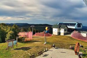 Kamera: Jaworzyna Krynicka Widok na szczyt Jaworzyny (1114 m n.p.m) Krynica Jaworzyna Krynicka Widok na szczyt Jaworzyny (1114 m n.p.m)