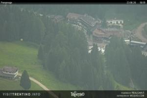 Kamera: Val di Fiemme - Cavalese - Predazzo - Obereggen SkiCenterLatemar - Passo Feudo Val di Fiemme Val di Fiemme - Cavalese - Predazzo - Obereggen SkiCenterLatemar - Passo Feudo