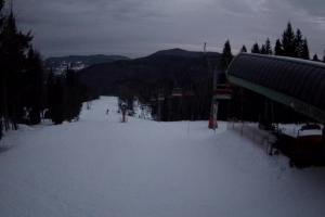 Kamera: Czarny Groń Widok z dolnej stacji Rzyki Czarny Groń Widok z dolnej stacji