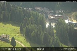 Kamera: Val di Fiemme - Cavalese - Predazzo - Obereggen SkiCenterLatemar - Passo Feudo Val di Fiemme Val di Fiemme - Cavalese - Predazzo - Obereggen SkiCenterLatemar - Passo Feudo