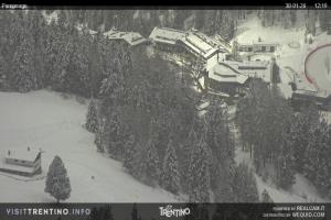Kamera: Val di Fiemme - Cavalese - Predazzo - Obereggen SkiCenterLatemar - Passo Feudo Val di Fiemme Val di Fiemme - Cavalese - Predazzo - Obereggen SkiCenterLatemar - Passo Feudo
