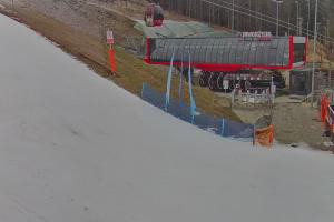 Kamera: Jaworzyna Krynicka Widok ze stacji dolnej kolei gondolowej (648 m n.p.m.) Krynica Jaworzyna Krynicka Widok ze stacji dolnej kolei gondolowej (648 m n.p.m.)