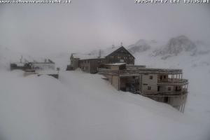 Kamera: Maso Corto "Bella Vista" Hut - 2.842 m Maso Corto Maso Corto "Bella Vista" Hut - 2.842 m