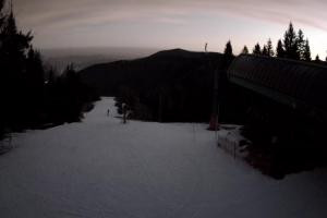 Kamera: Czarny Groń Widok z dolnej stacji Rzyki Czarny Groń Widok z dolnej stacji