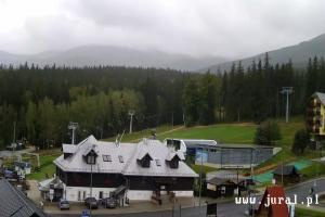 Kamera: Szrenica Ski Arena Widok na dolną stację wyciągu Szklarska Poręba Szrenica Ski Arena Widok na dolną stację wyciągu