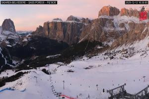 Kamera: Val di Fassa - Carezza Canazei - Belvedere Val di Fassa - Carezza Val di Fassa - Carezza Canazei - Belvedere