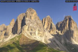 Kamera: Val di Fassa - Carezza Campitello di Fassa - Col Rodella Val di Fassa - Carezza Val di Fassa - Carezza Campitello di Fassa - Col Rodella