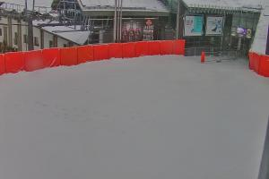 Kamera: Jaworzyna Krynicka Widok ze stacji dolnej kolei gondolowej (648 m n.p.m.) Krynica Jaworzyna Krynicka Widok ze stacji dolnej kolei gondolowej (648 m n.p.m.)