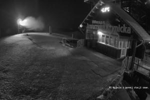 Kamera: Jaworzyna Krynicka Widok na trasę dla dzieci na szczycie (1100 m n.p.m.) Krynica Jaworzyna Krynicka Widok na trasę dla dzieci na szczycie (1100 m n.p.m.)