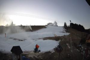 Kamera: Wyciąg Wojtek Stacja dolna Zawoja Czatoża Wyciąg Wojtek Stacja dolna