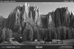 Kamera: Val di Fassa - Carezza Vigo di Fassa - Catinaccio Val di Fassa - Carezza Val di Fassa - Carezza Vigo di Fassa - Catinaccio