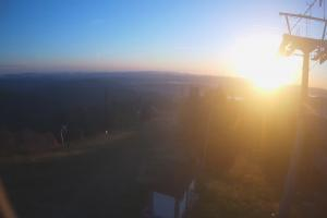 Kamera: Jaworzyna Krynicka Widok ze szczytu Jaworzyny Krynickiej (1114 m n.p.m) Krynica Jaworzyna Krynicka Widok ze szczytu Jaworzyny Krynickiej (1114 m n.p.m)