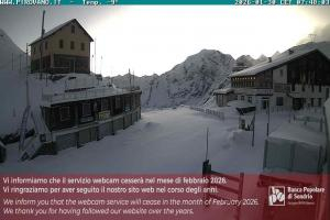 Kamera: Passo Stelvio Widok na przełęcz Stelvio 2760 m Przełecz Stelvio Passo Stelvio Widok na przełęcz Stelvio 2760 m