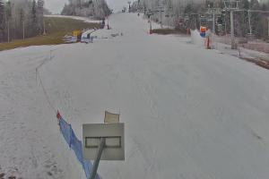 Kamera: Jaworzyna Krynicka Widok ze stacji dolnej kolei gondolowej (648 m n.p.m.) Krynica Jaworzyna Krynicka Widok ze stacji dolnej kolei gondolowej (648 m n.p.m.)