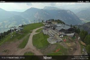 Kamera: Val di Fiemme - Cavalese - Predazzo - Obereggen Alpe Cermis - Paion Val di Fiemme Val di Fiemme - Cavalese - Predazzo - Obereggen Alpe Cermis - Paion