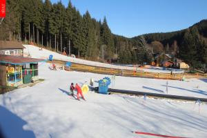 Kamera: SKI Vítkovice-Bílá Plac zabaw dla dzieci, 521 m n.p.m. Bílá SKI Vítkovice-Bílá Plac zabaw dla dzieci, 521 m n.p.m.