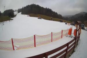 Kamera: Stacja narciarska CZARNÓW Wyciąg numer 1 dolna stacja Stacja narciarska CZARNÓW Stacja narciarska CZARNÓW Wyciąg numer 1 dolna stacja