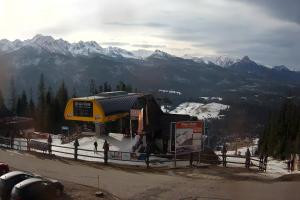 Kamera: Małe Ciche SN Zgorzelisko Express górna stacja Małe Ciche Małe Ciche SN Zgorzelisko Express górna stacja