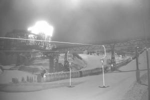 Kurzętnik Kurza Góra Kurza Góra - widok na stok i wieżę