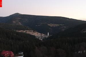 Kamera: Pec pod Śnieżką Kamera Pec pod Sněžkou, 1100 m n.p.m. Pec pod Śnieżką Pec pod Śnieżką Kamera Pec pod Sněžkou, 1100 m n.p.m.