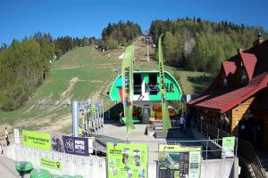 Kasina Wielka Kasina ski Dolna stacja kolejki krzesełkowej