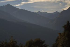 4 Vallees - 4 Doliny 4 Vallees - 4 Doliny Webcam La Grande Dixence depuis Les Masses