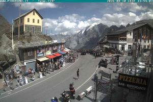 Kamera: Passo Stelvio Widok na przełęcz Stelvio 2760 m Przełecz Stelvio Passo Stelvio Widok na przełęcz Stelvio 2760 m