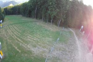 Kamera: Kasina ski Górna stacja kolejki krzesełkowej Kasina Wielka Kasina ski Górna stacja kolejki krzesełkowej