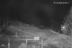 Kamera: Czarna Góra Dolny odcinek nartostrady "B", wyciąg BIBA Stronie Śląskie Czarna Góra Dolny odcinek nartostrady "B", wyciąg BIBA