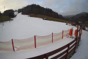 Kamera: Stacja narciarska CZARNÓW Wyciąg numer 1 dolna stacja Stacja narciarska CZARNÓW Stacja narciarska CZARNÓW Wyciąg numer 1 dolna stacja