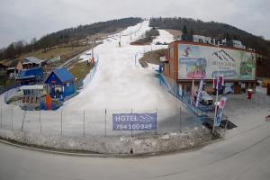 Kamera: BIESZCZAD.ski Widok na stok i kolej linową Wańkowa BIESZCZAD.ski Widok na stok i kolej linową