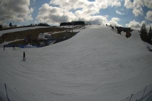 Tylicz Master Ski Widok naa dolną stację krzesełka