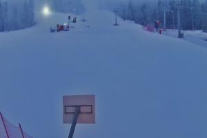 Kamera: Jaworzyna Krynicka Widok ze stacji dolnej kolei gondolowej (648 m n.p.m.) Krynica Jaworzyna Krynicka Widok ze stacji dolnej kolei gondolowej (648 m n.p.m.)