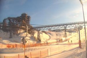 Kurzętnik Kurza Góra Kurza Góra - widok na stok i wieżę