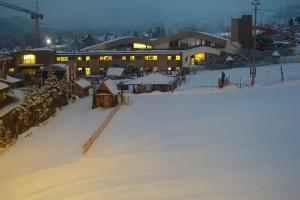 Kamera: Kotelnica Białczańska Dolna stacja, stok Białka Tatrzańska Kotelnica Białczańska Dolna stacja, stok