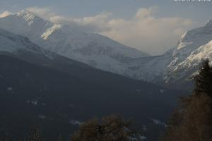 4 Vallees - 4 Doliny 4 Vallees - 4 Doliny Webcam La Grande Dixence depuis Les Masses