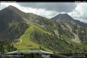 Kamera: Val di Fiemme - Cavalese - Predazzo - Obereggen Alpe Cermis - Prafiorì Val di Fiemme Val di Fiemme - Cavalese - Predazzo - Obereggen Alpe Cermis - Prafiorì