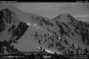 Kamera: Val di Fiemme - Cavalese - Predazzo - Obereggen Alpe Cermis - Prafiorì Val di Fiemme Val di Fiemme - Cavalese - Predazzo - Obereggen Alpe Cermis - Prafiorì