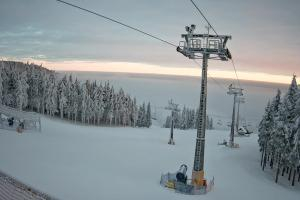 Kamera: Zieleniec Zieleniec SKI Arena - Widok z górnej stacji Zieleniec Zieleniec Zieleniec SKI Arena - Widok z górnej stacji